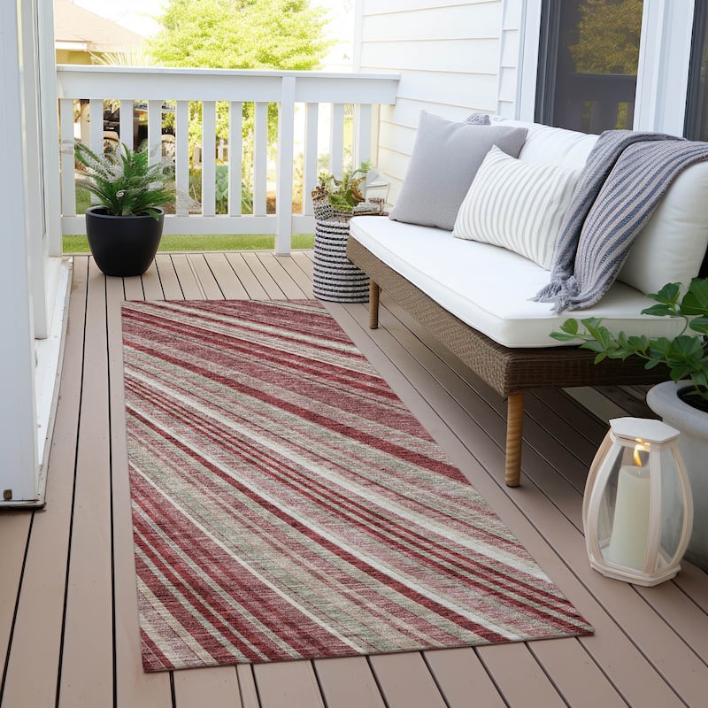 Machine Washable Indoor/ Outdoor Stripe Wave Chantille Rug - Garnet - 2'3" x 7'6"