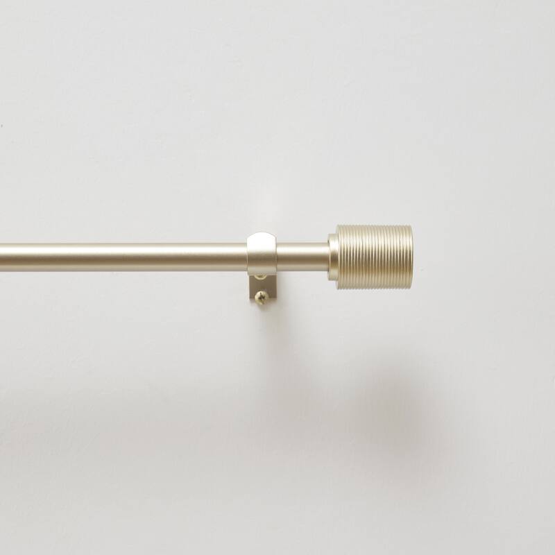 DKNY Fin Curtain Rod and Finial Set