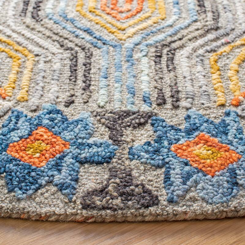 SAFAVIEH Handmade Trace Shalonda Geometric Wool Rug