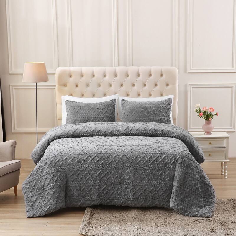 Three Dimensional Carved Plush Comforter Set