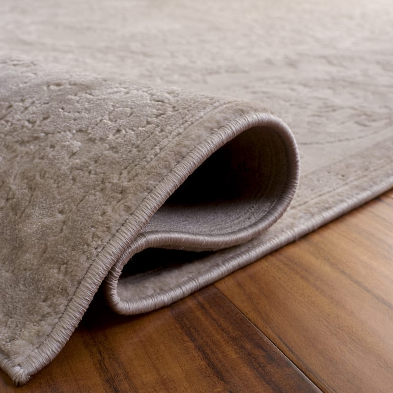 SAFAVIEH Reflection Ulferdina Rug