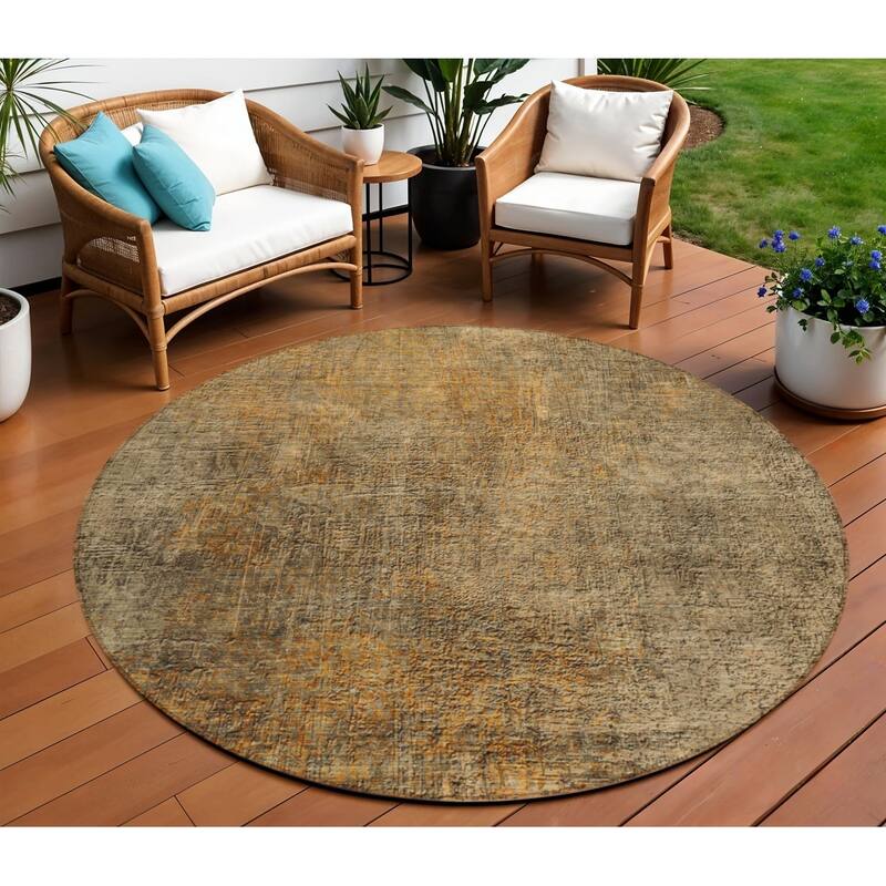 HomeRoots Abstract Transitional Rectangle Outdoor Rug - 8' Round