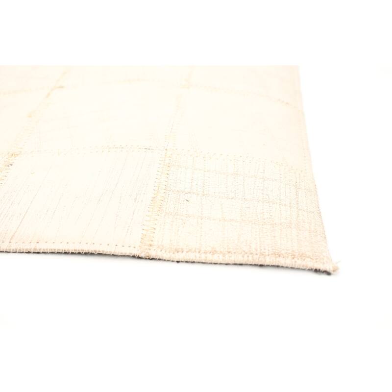 ECARPETGALLERY Handmade Cowhide Patchwork Ivory Leather Rug - 5'0 x 8'0