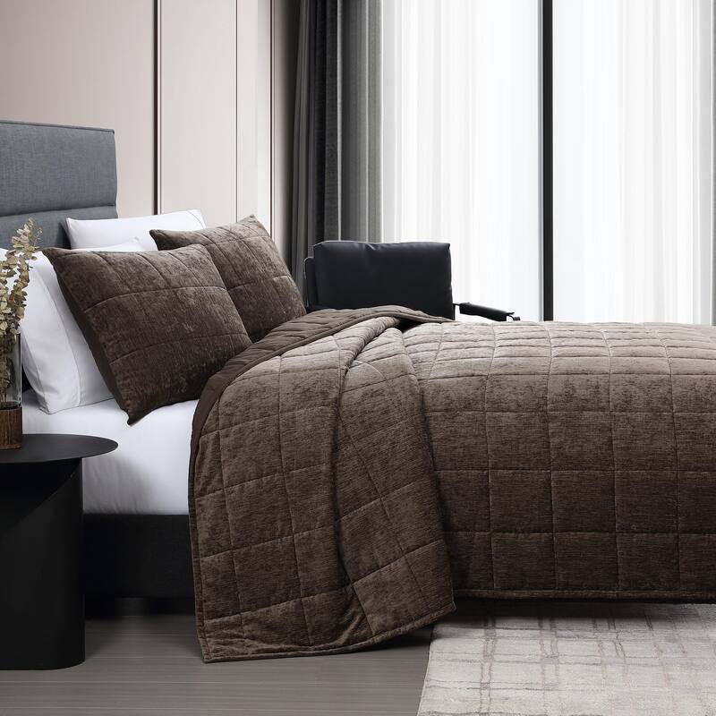 Vera Wang Chenille Box Solid 3 Piece Quilt Set