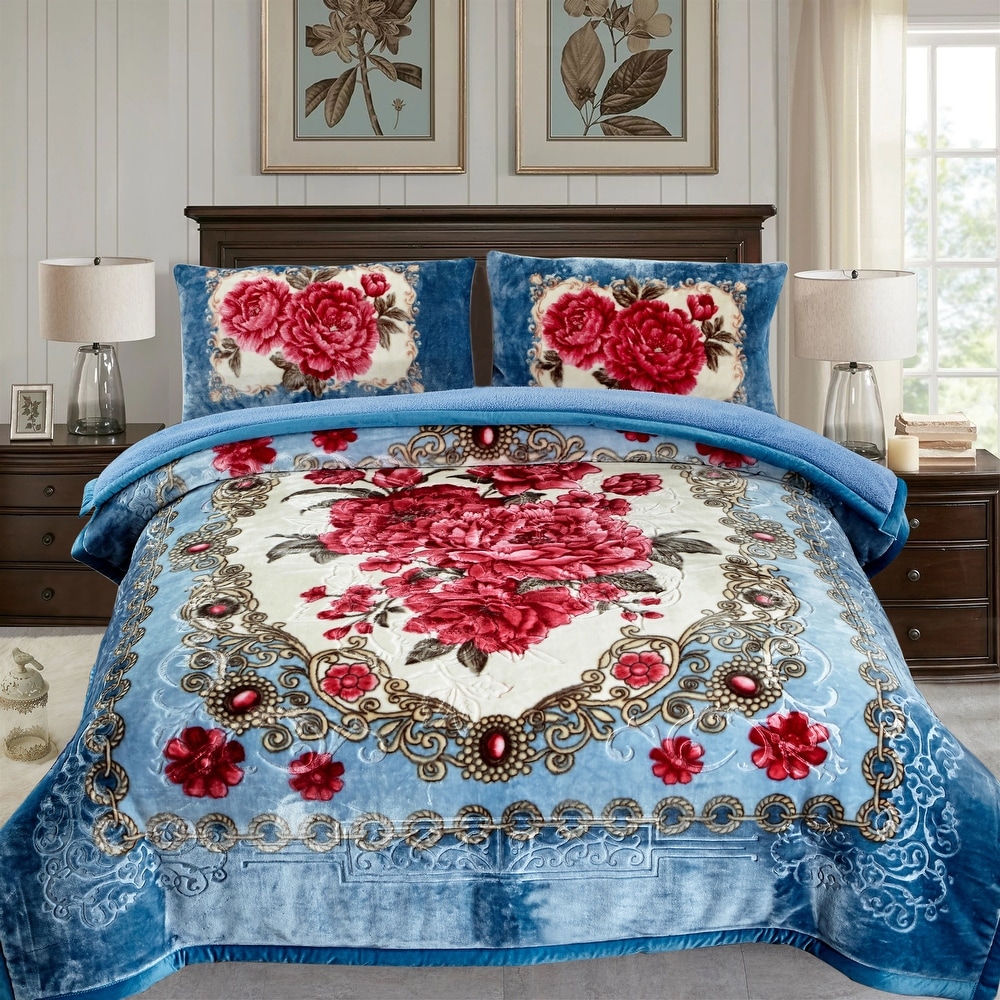 Organic Cotton Red Bear Comforter and Floral Blanket