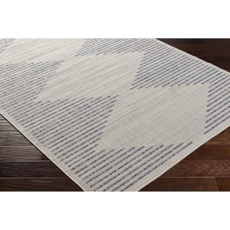 Livabliss Tuareg Country Diamond Indoor/Outdoor Area Rug