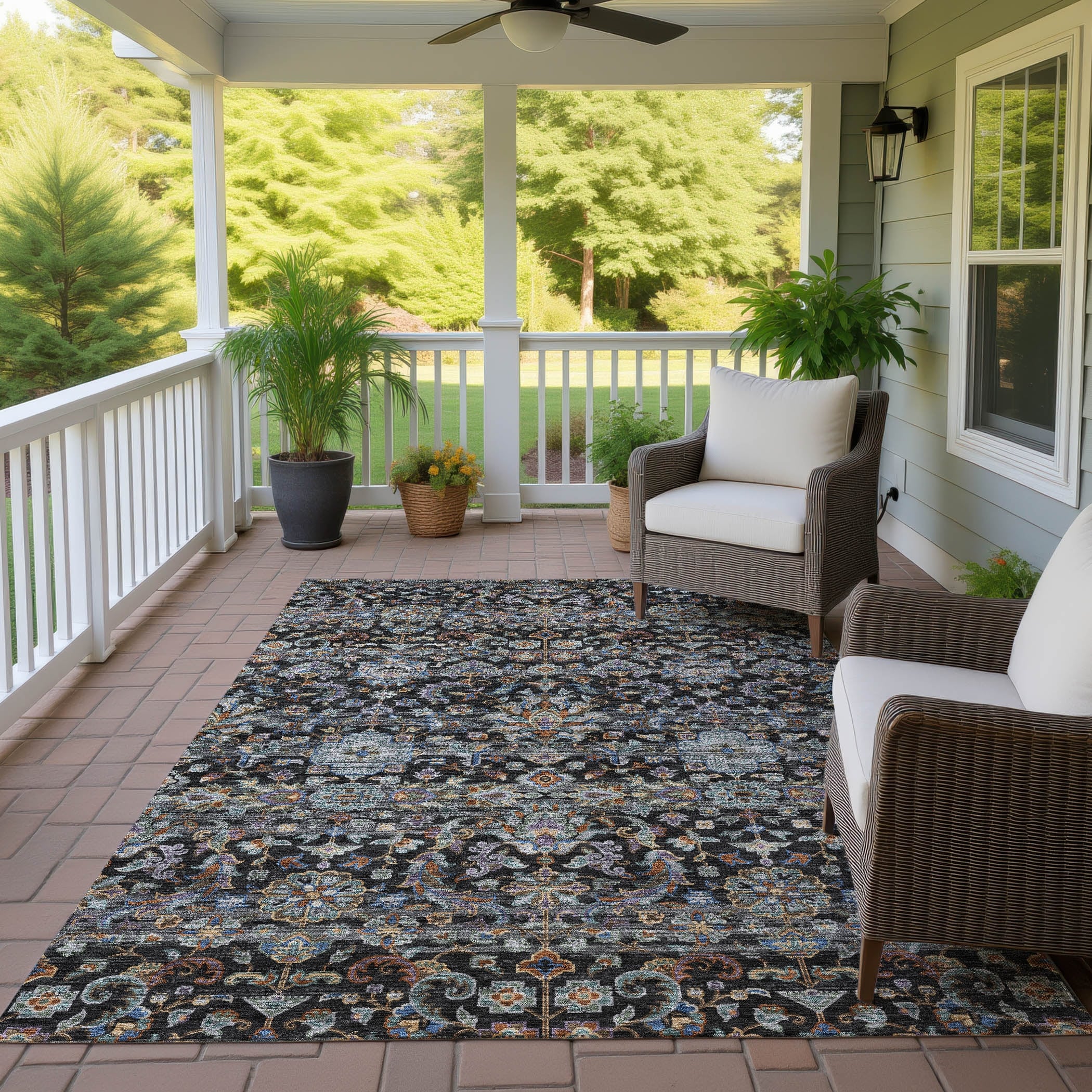Machine Washable Indoor/ Outdoor Vintage Evie Chantille Rug