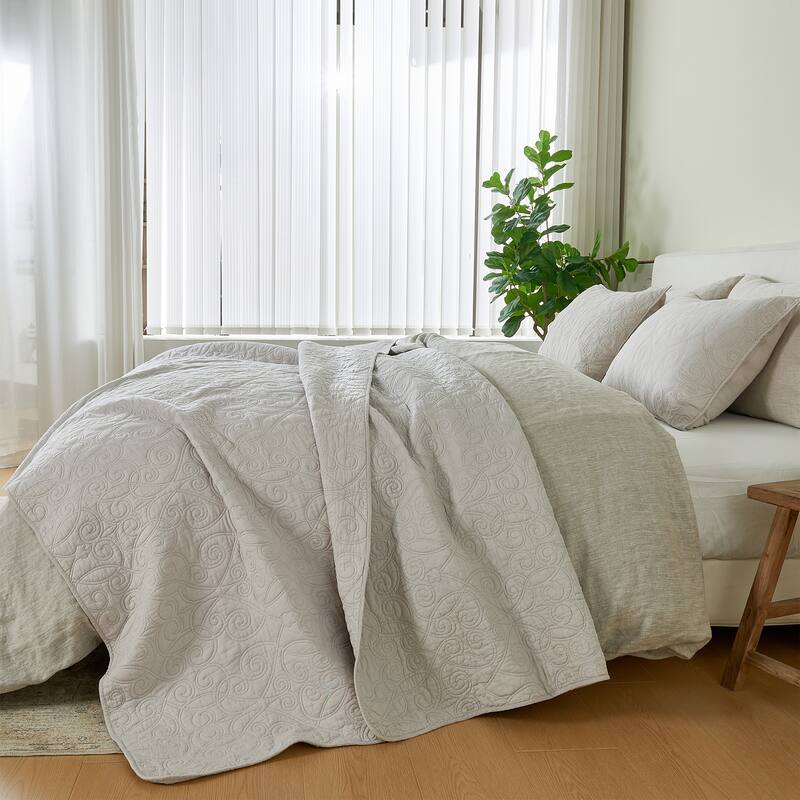 Patina Vie Maison 100% Cotton Stitched 3 Piece Quilt and Sham Set