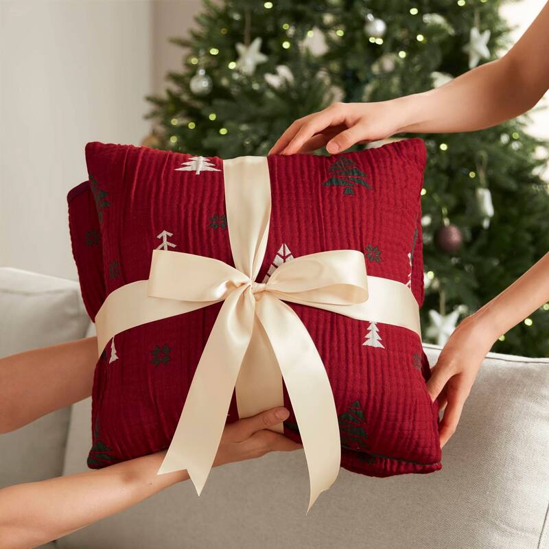 Madison Park Winter Throw Set