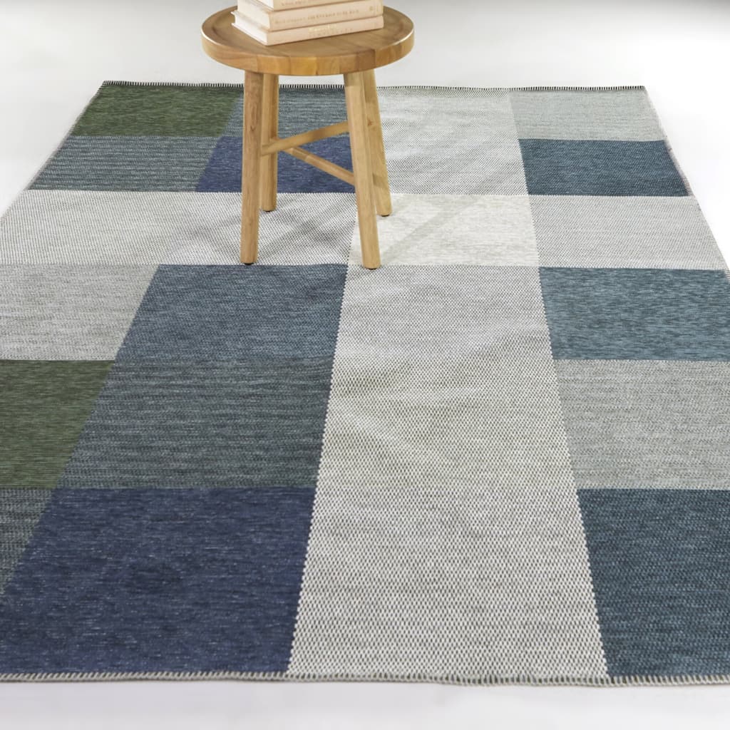 Davies Color Block Indoor/Outdoor Area Rug