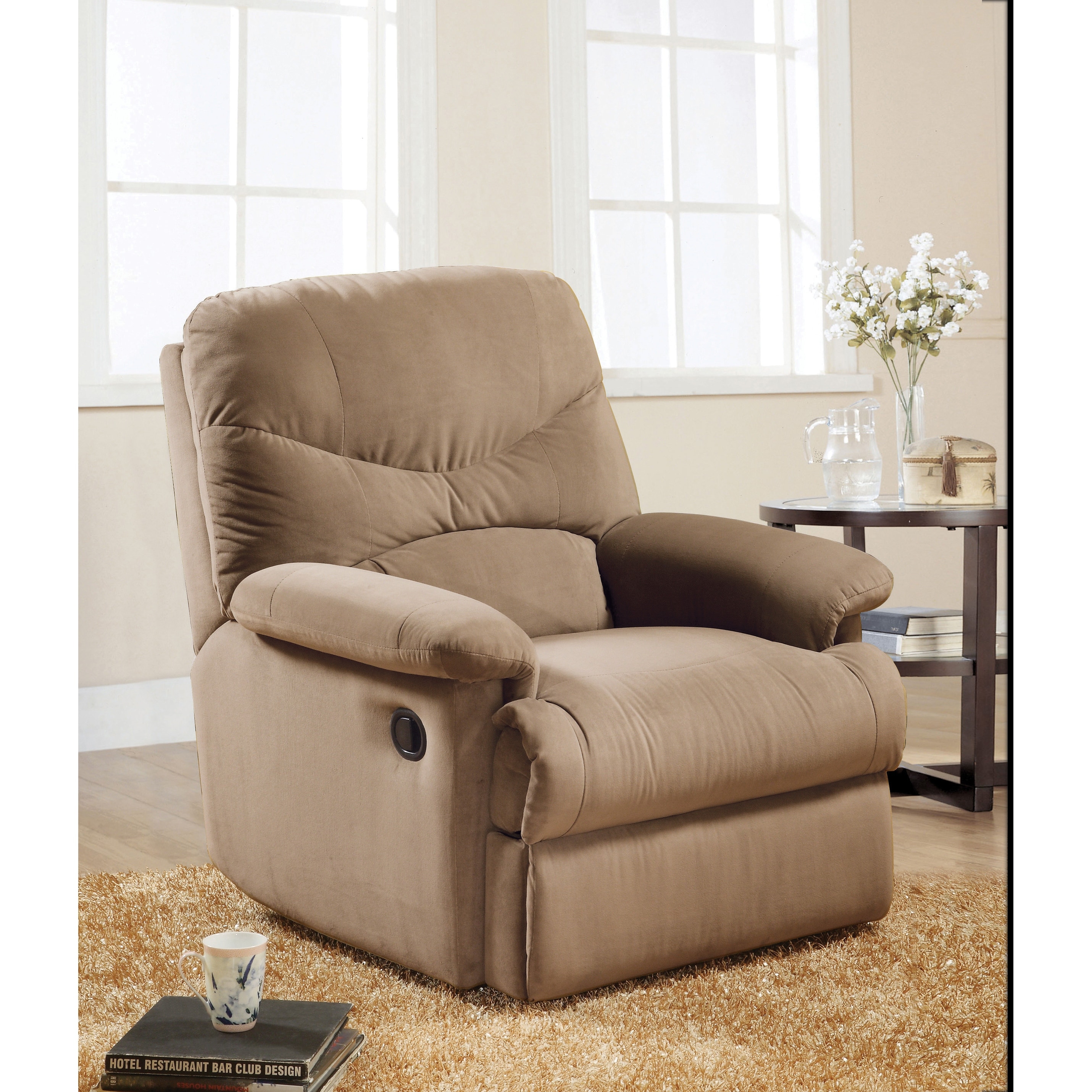 https://ak1.ostkcdn.com/images/products/is/images/direct/dd672d8941d3890a6a4b82f94ff137baa0f95f7e/Adjustable-Recliner-Chair-with-Footrest-Extension-%26-Pillow-Top-Arms%2C-Microfiber-Cushioned-Single-Sofa-for-Livingroom.jpg