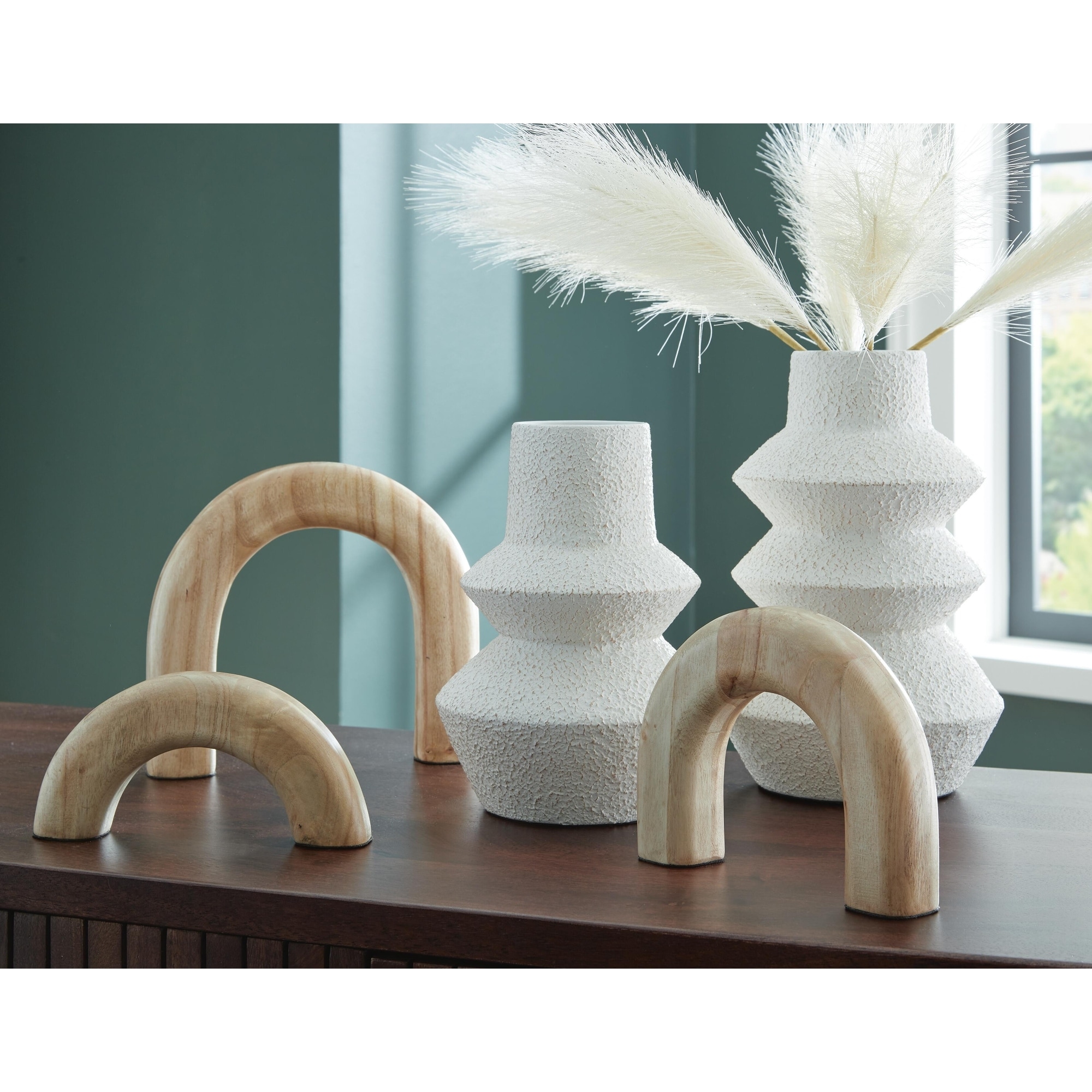 Signature Design by Ashley Maddwarth White/ Brown Accessory Set (Set of 5)