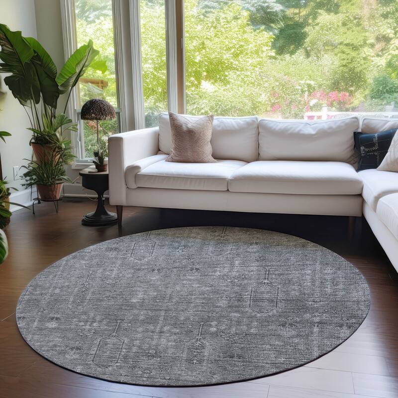 Machine Washable Indoor/ Outdoor Chantille Distressed Traditional Rug
