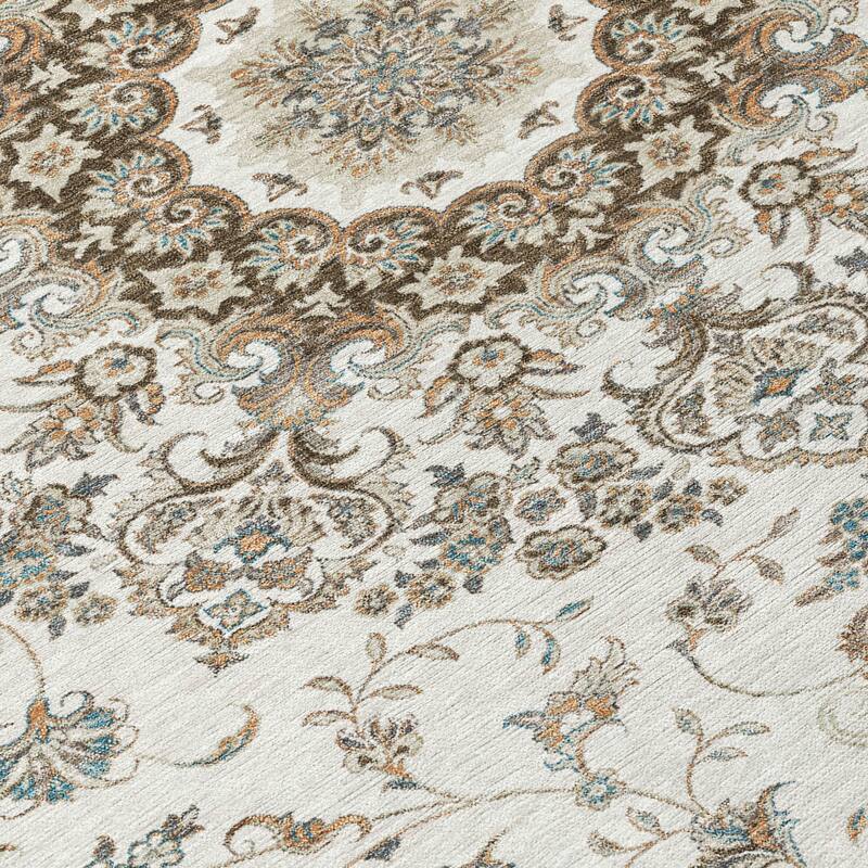 Machine Washable Indoor/ Outdoor Traditional Niko Chantille Rug