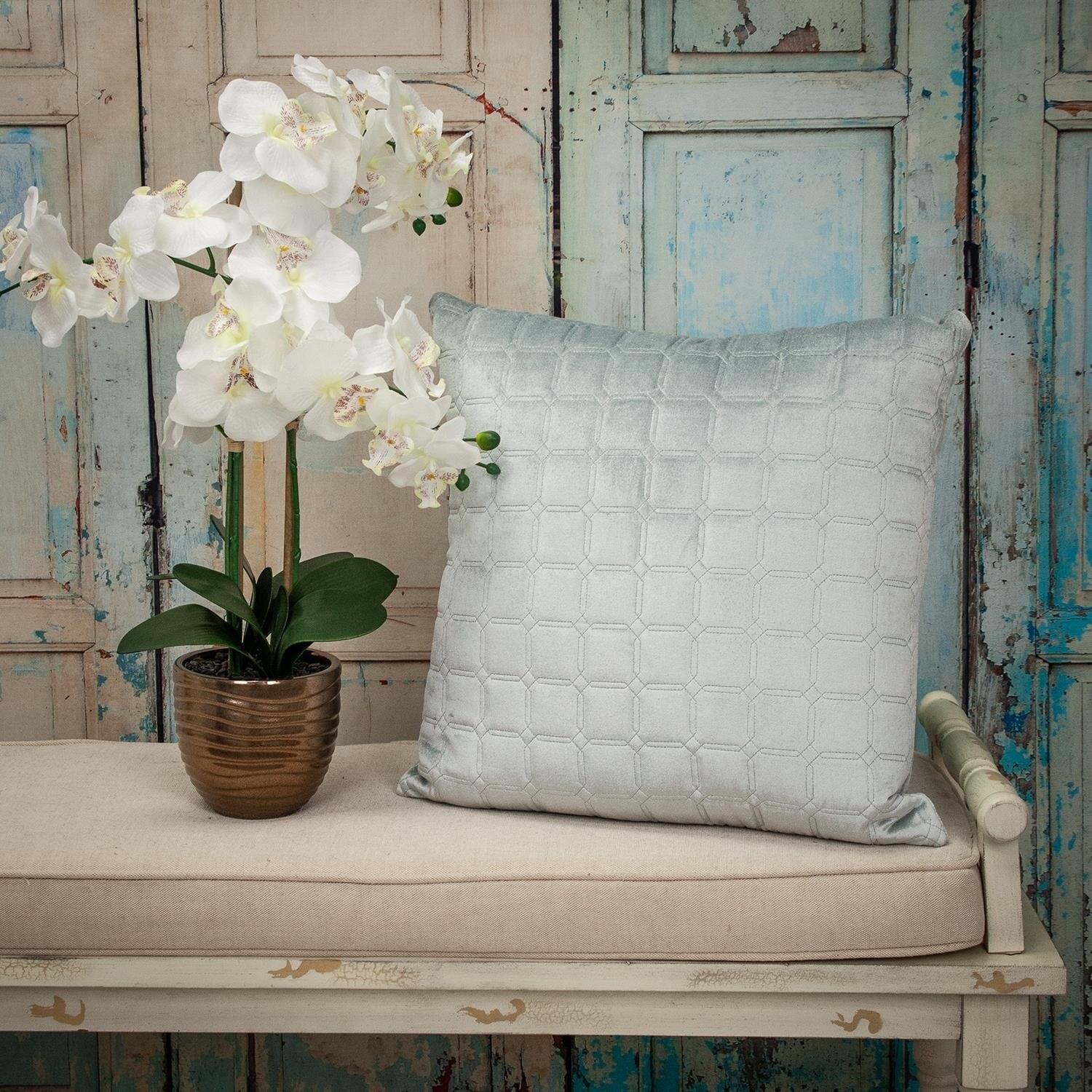 Bed bath and beyond throw pillows 2025