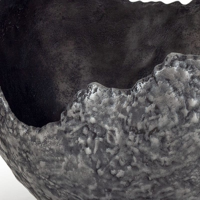 HomeRoots Set of Two Gray And Silver Aluminum Decorative Bowls - 16' X '11' X '13