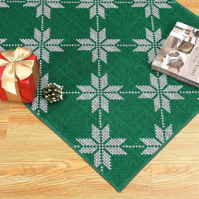 GustoWave Christmas Geometric Throw Area Rugs, Non Slip Machine Washable, Green - 1'6" x 2'6"