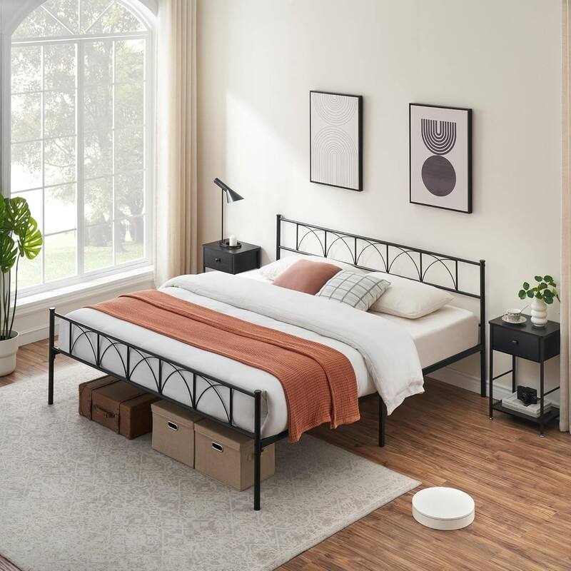 Twin Size Sturdy Modern Stylish Iron Bed Frame with Headboard - Black - Queen