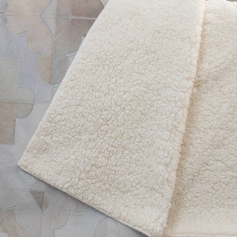 Premium Machine Washable ASB103 Faux Cowhide Sherpa Throw Blanket