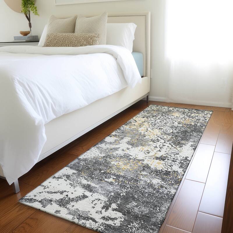 Machine Washable Indoor/ Outdoor Chantille Distressed Traditional Rug