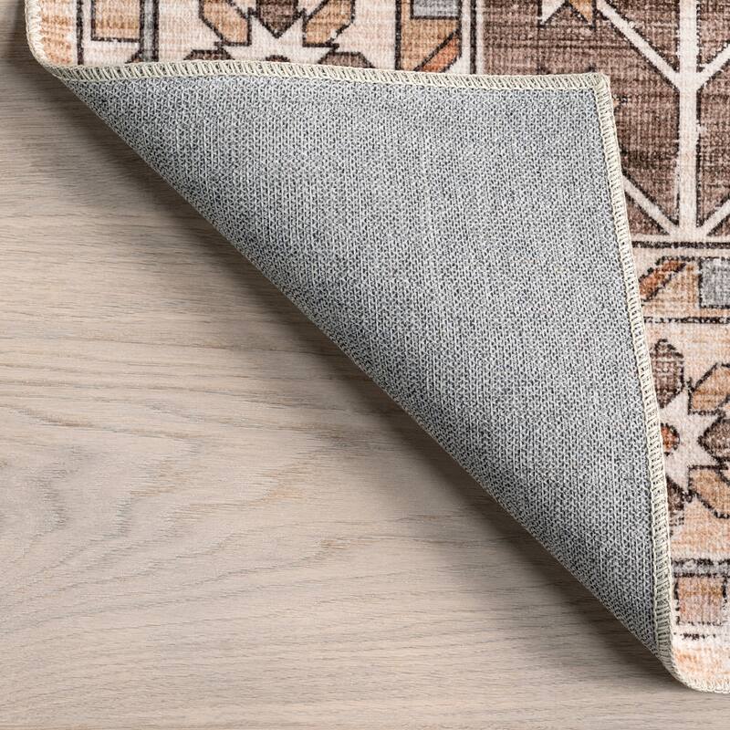 Nuloom Pavani SplashGuard Vintage Bordered Machine Washable Area Rug