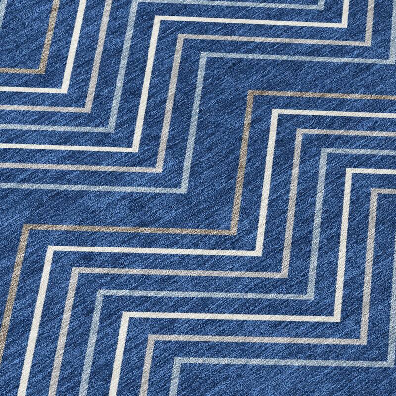 Machine Washable Indoor/ Outdoor Modern Chevron Chantille Rug