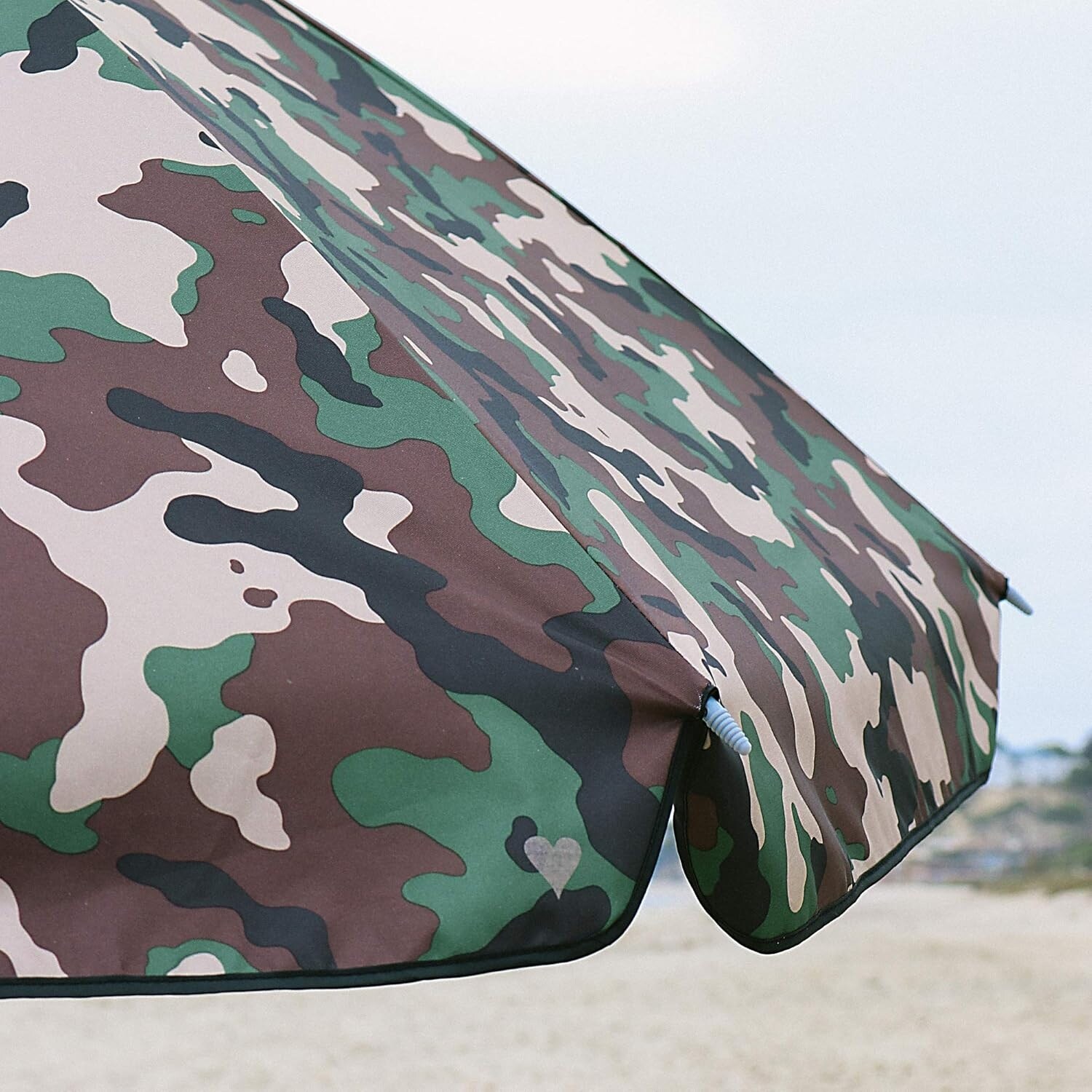 Large 7.5ft Tilting Beach Umbrella with Carrying Bag - UPF 50+ UV Protection, Wind Vent & Aluminum Pole - Camouflage Green