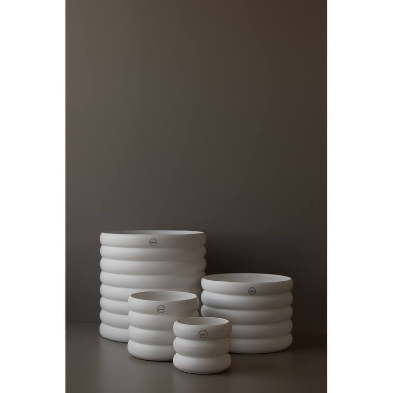 Sm. MUD White Planter - White