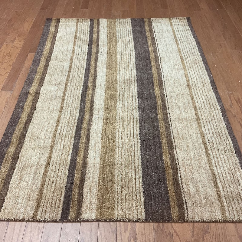 HERAT ORIENTAL 4' x 6' Handmade Vertical Stripe Tibetan Wool Rug - 4' x 6' - Tan/Ivory