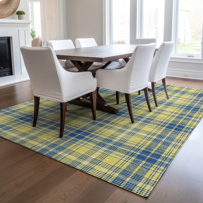 Machine Washable Indoor/ Outdoor Plaid Chantille Rug