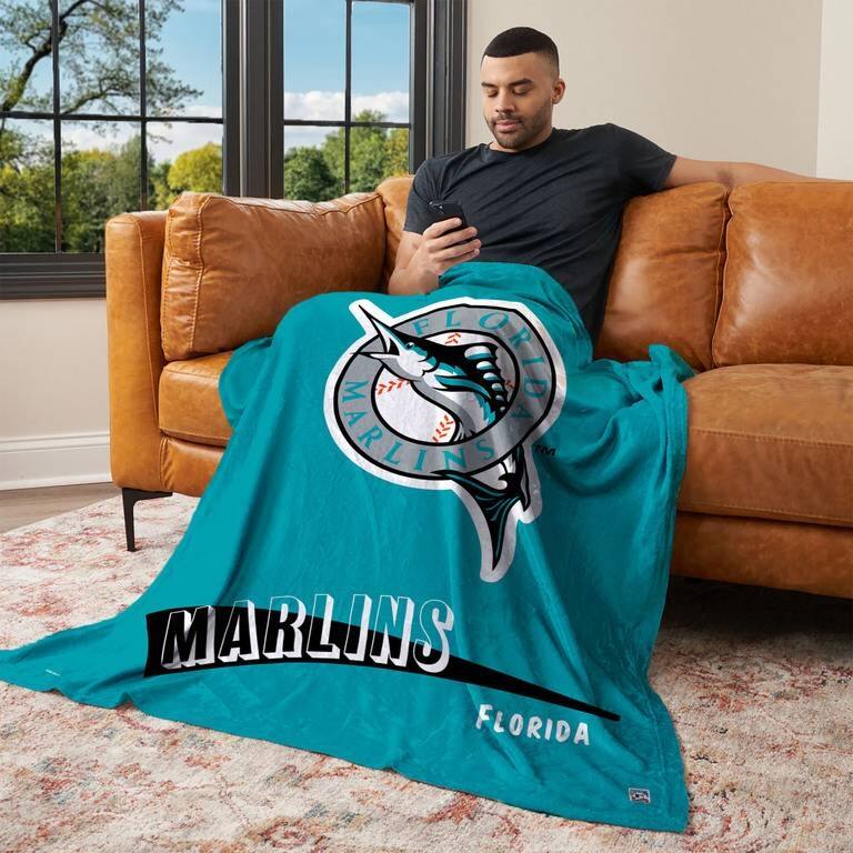 MLB CC Throwback Silk Touch Throw Blanket