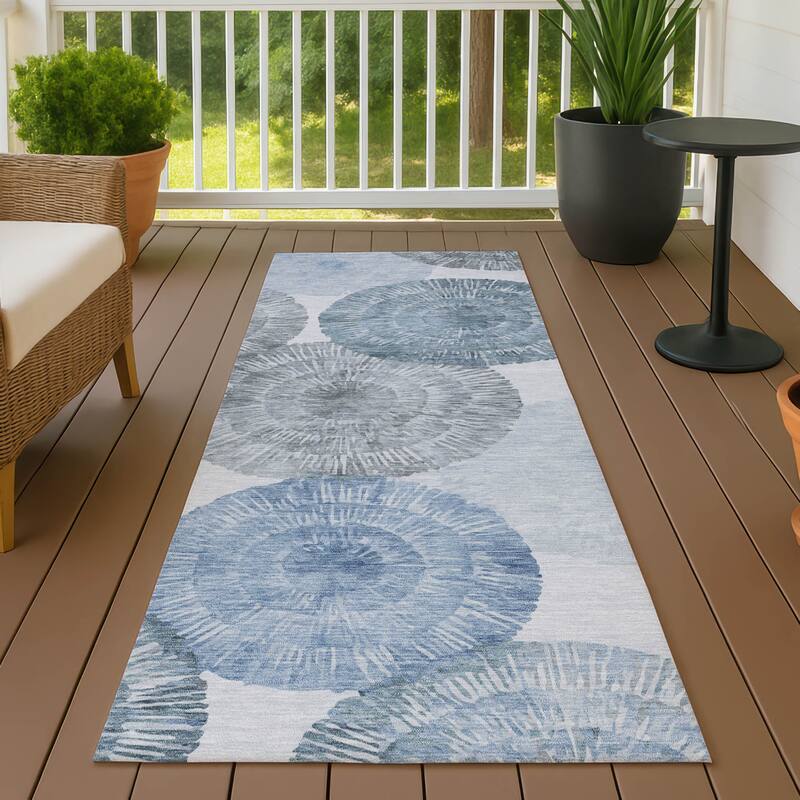Machine Washable Indoor/ Outdoor Contemporary Devaughn Chantille Rug - Denim - 2'3" x 7'6"
