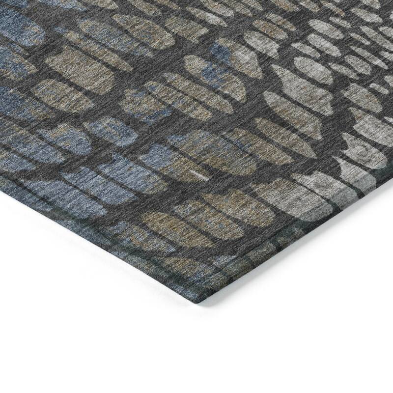 Machine Washable Indoor/ Outdoor Modern Cobble Chantille Rug