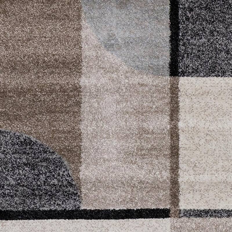 HomeRoots Geometric Modern Rectangle Area Rug - 5' X 8'