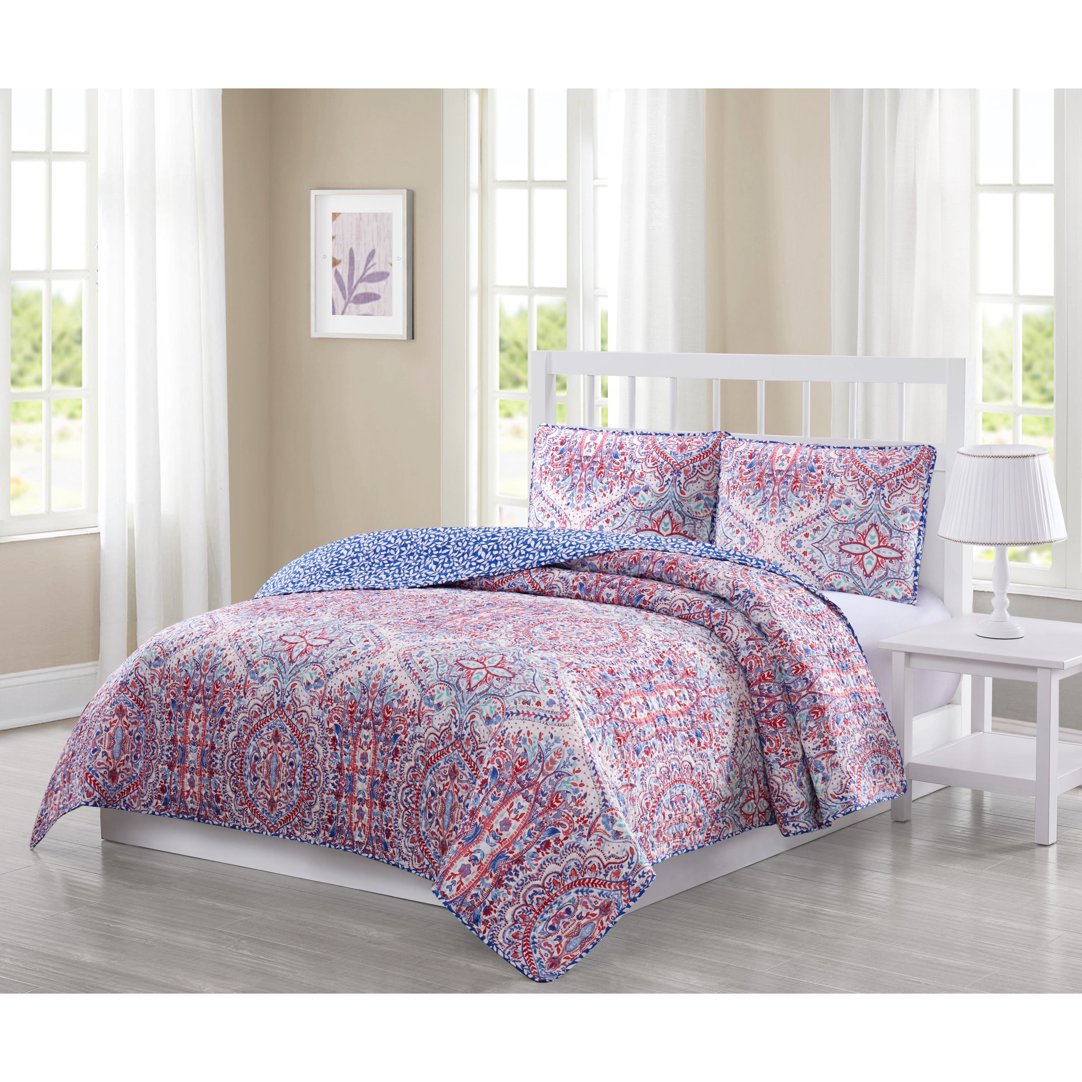 Reversible Quilt Set, Boho Chic Floral Damask Pattern, 3-Piece Set