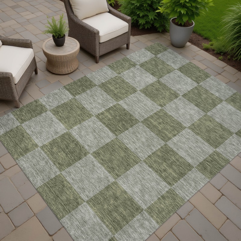 Machine Washable Indoor/ Outdoor Modern Checker Chantille Rug - Olive - 8' x 10'