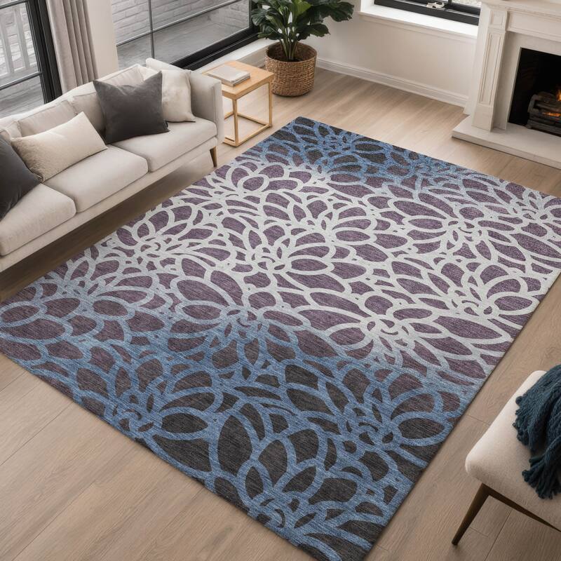 Machine Washable Indoor/ Outdoor Floral Craze Chantille Rug