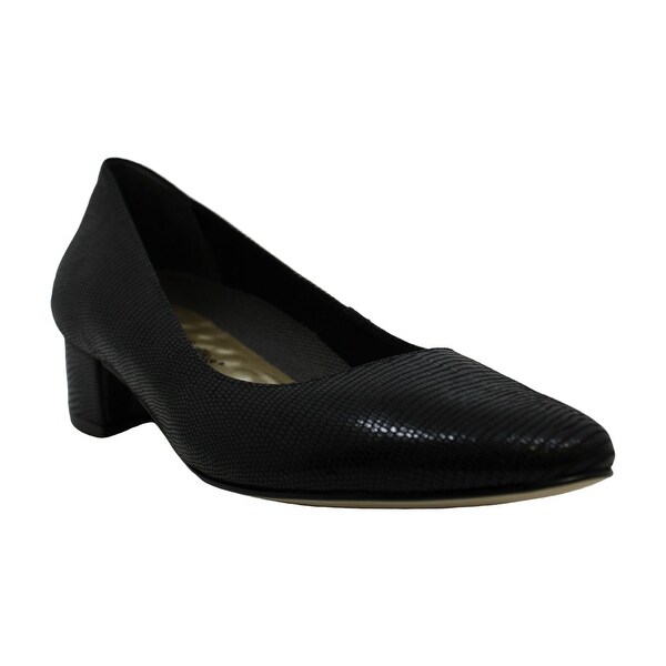 black small heel shoes