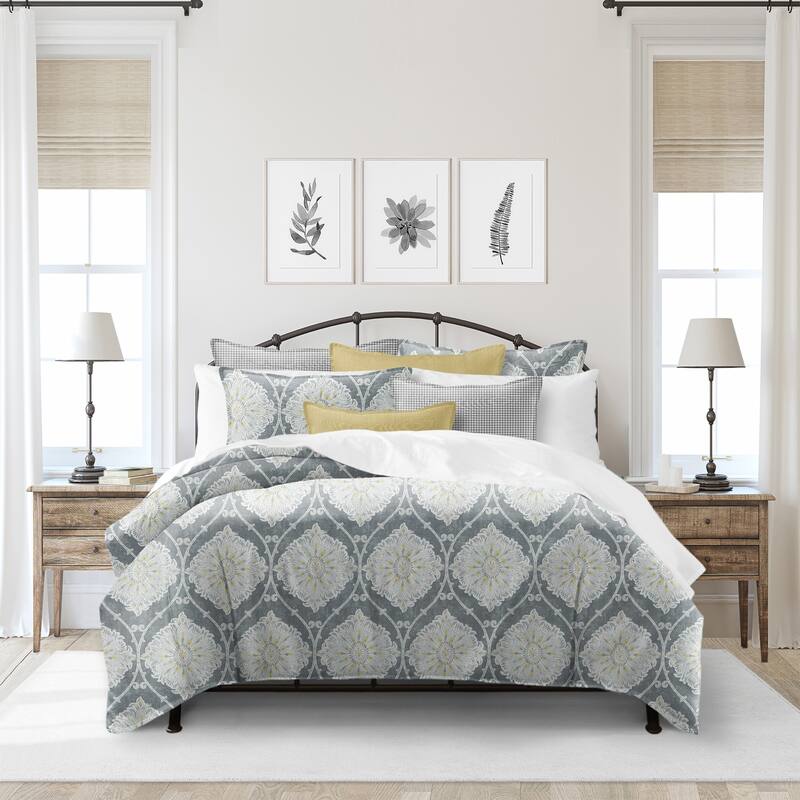 Bellamy Gray Comforter and Pillow Sham(s) Set Bed Bath & Beyond