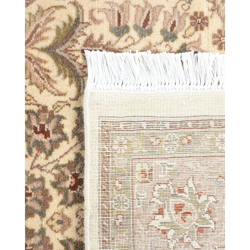 Overton Hand Knotted Wool Traditional Oriental Ivory Area Rug - 4' x 6'