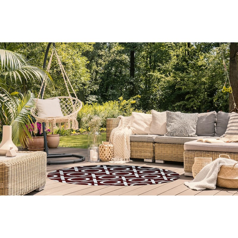 Hugs and Kisses Valentines Chenille Indoor/Outdoor Rug