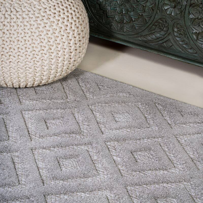 JONATHAN Y Ankara Neutral Diamond Trellis Indoor/Outdoor Area Rug