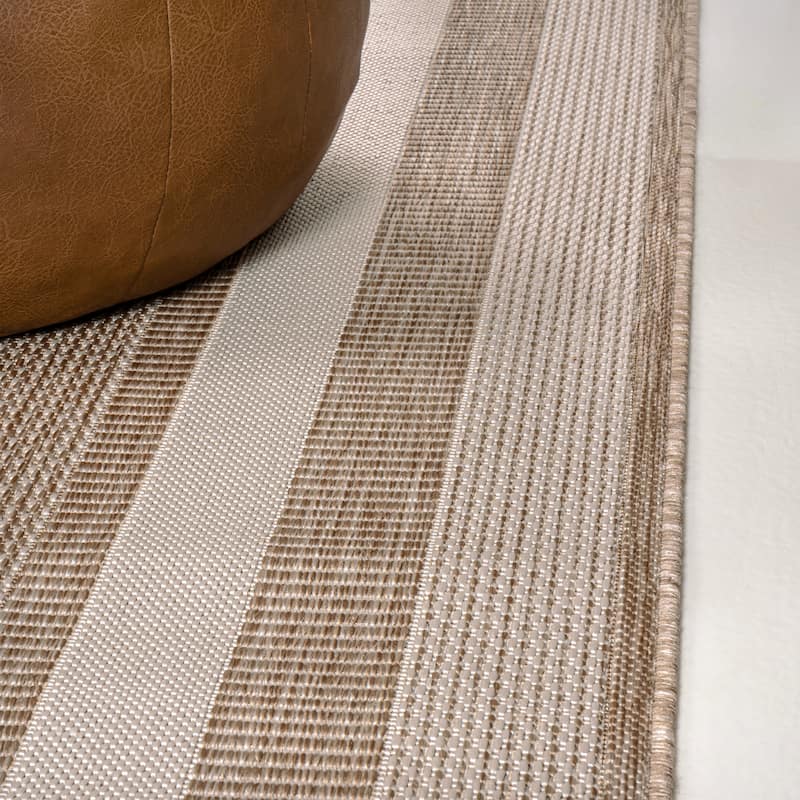 JONATHAN Y Hali Classic 3-Stripe Border Beige/Cream Indoor/Outdoor Area Rug