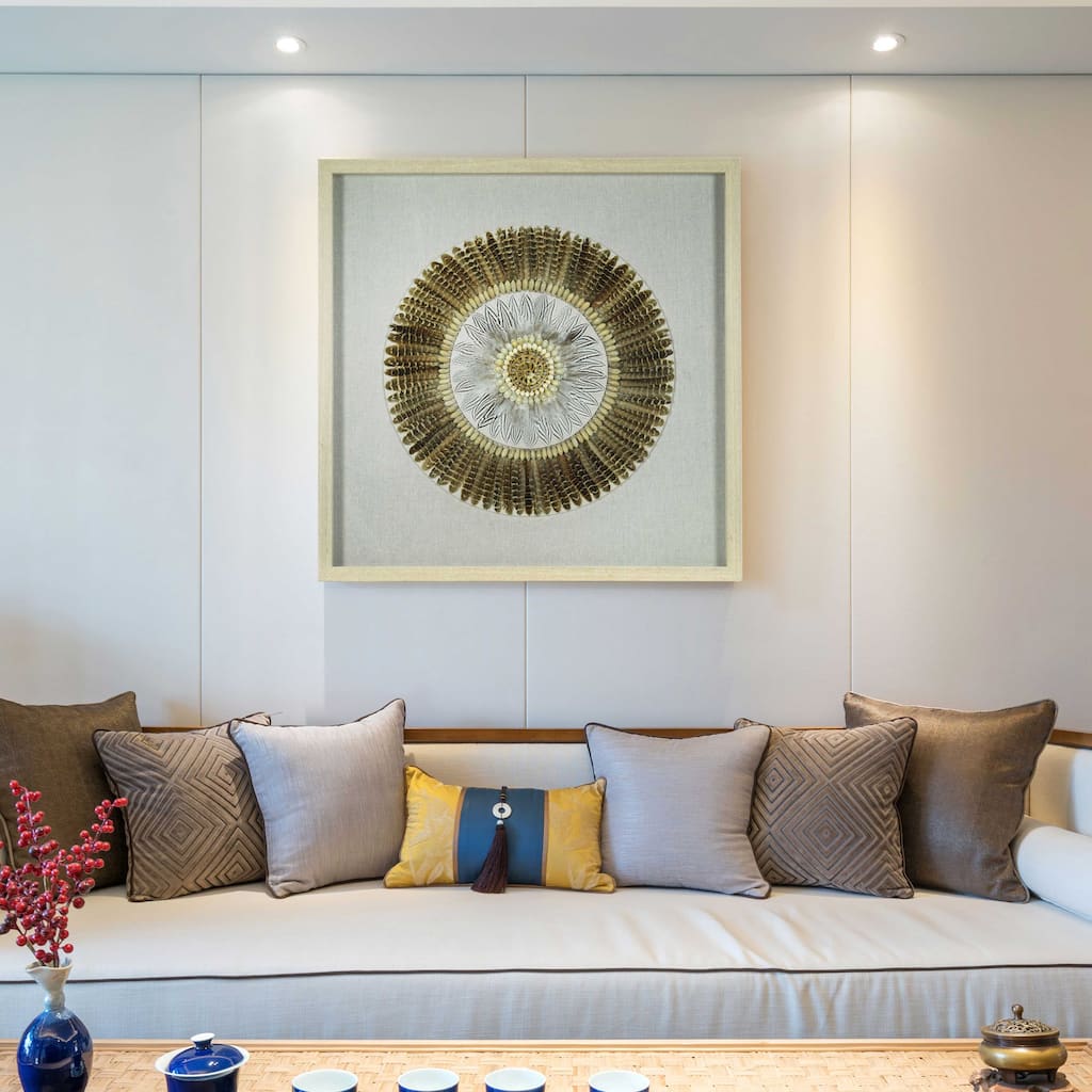 HUJI Feather & Shell Wreath Shadow Box Wall Decor