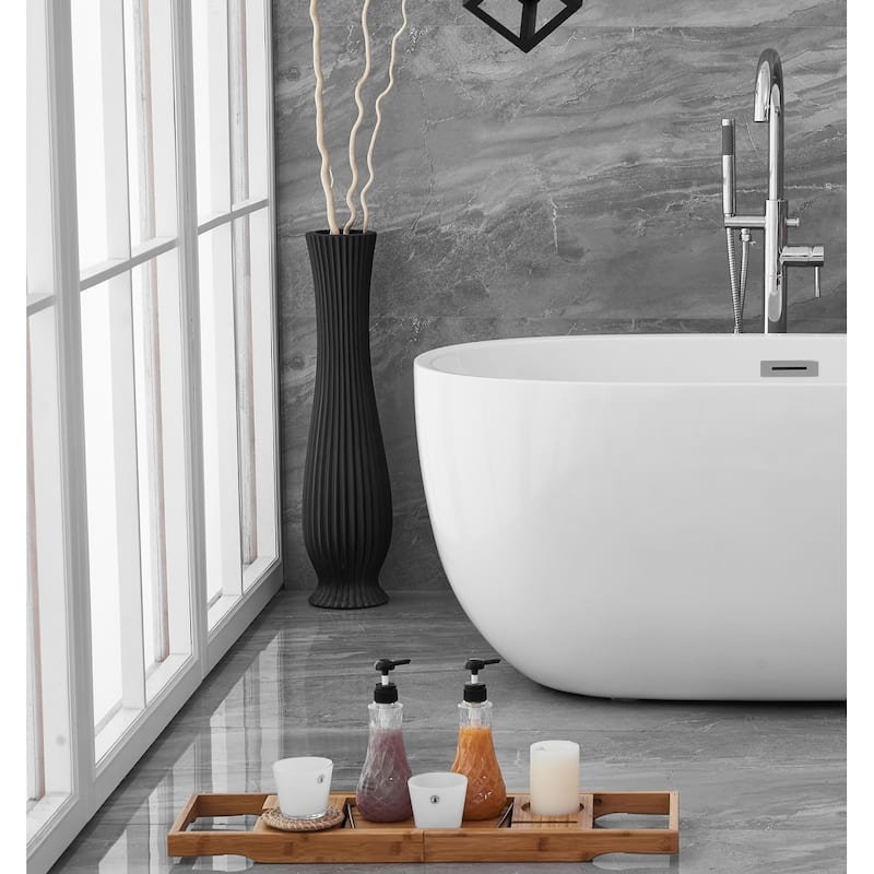 Adler Soaking Bathtub in Glossy White