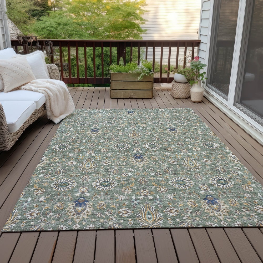 Machine Washable Indoor/Outdoor Traditional Persian Chantille Rug