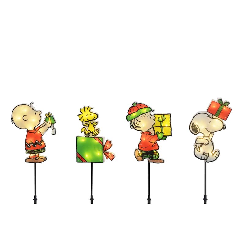 26" Peanuts 4PC Peanuts Gang with Presents Pathway Markers