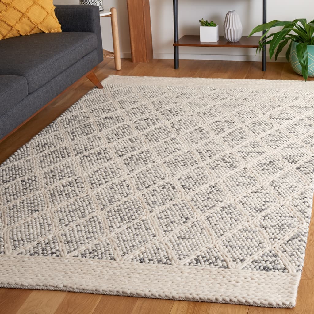 SAFAVIEH Handmade Natura Nigara Farmhouse Trellis Wool Rug