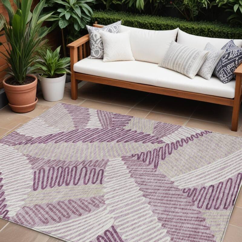HomeRoots Floral Transitional Rectangle Outdoor Rug - 9' X 12'