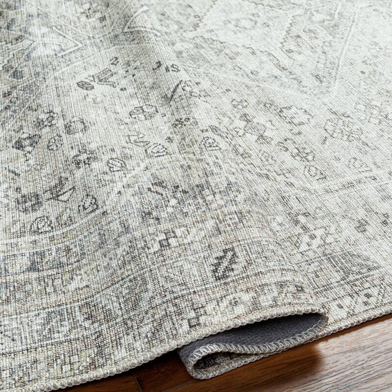 Livabliss Traditional Amelie Medallion Washable Area Rug